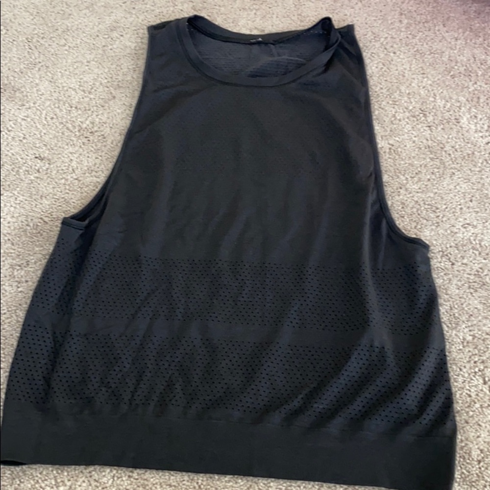 Lululemon muscle tank